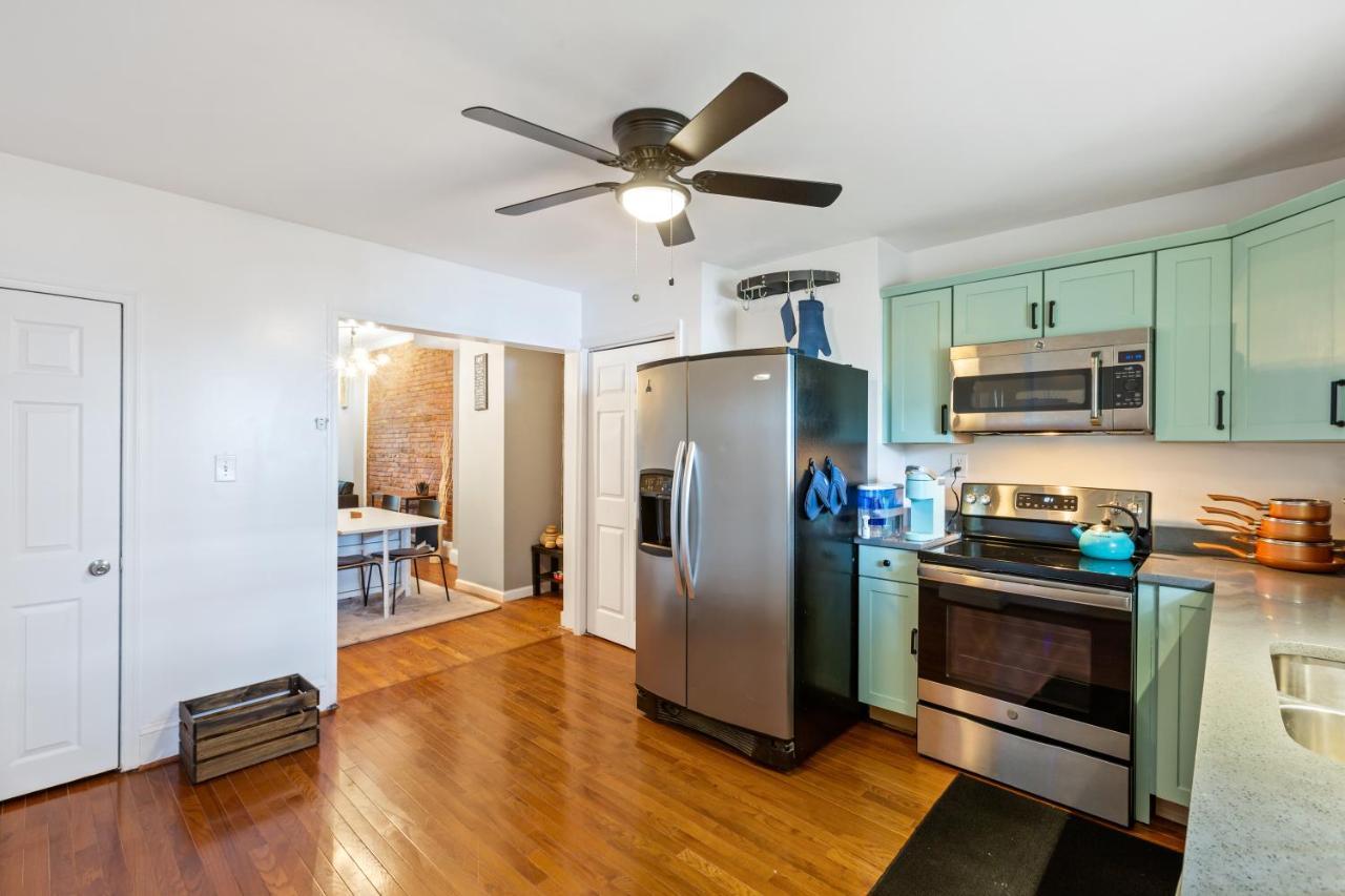 Pristine Townhouse With Rooftop Deck Near Canton! Baltimore Kültér fotó
