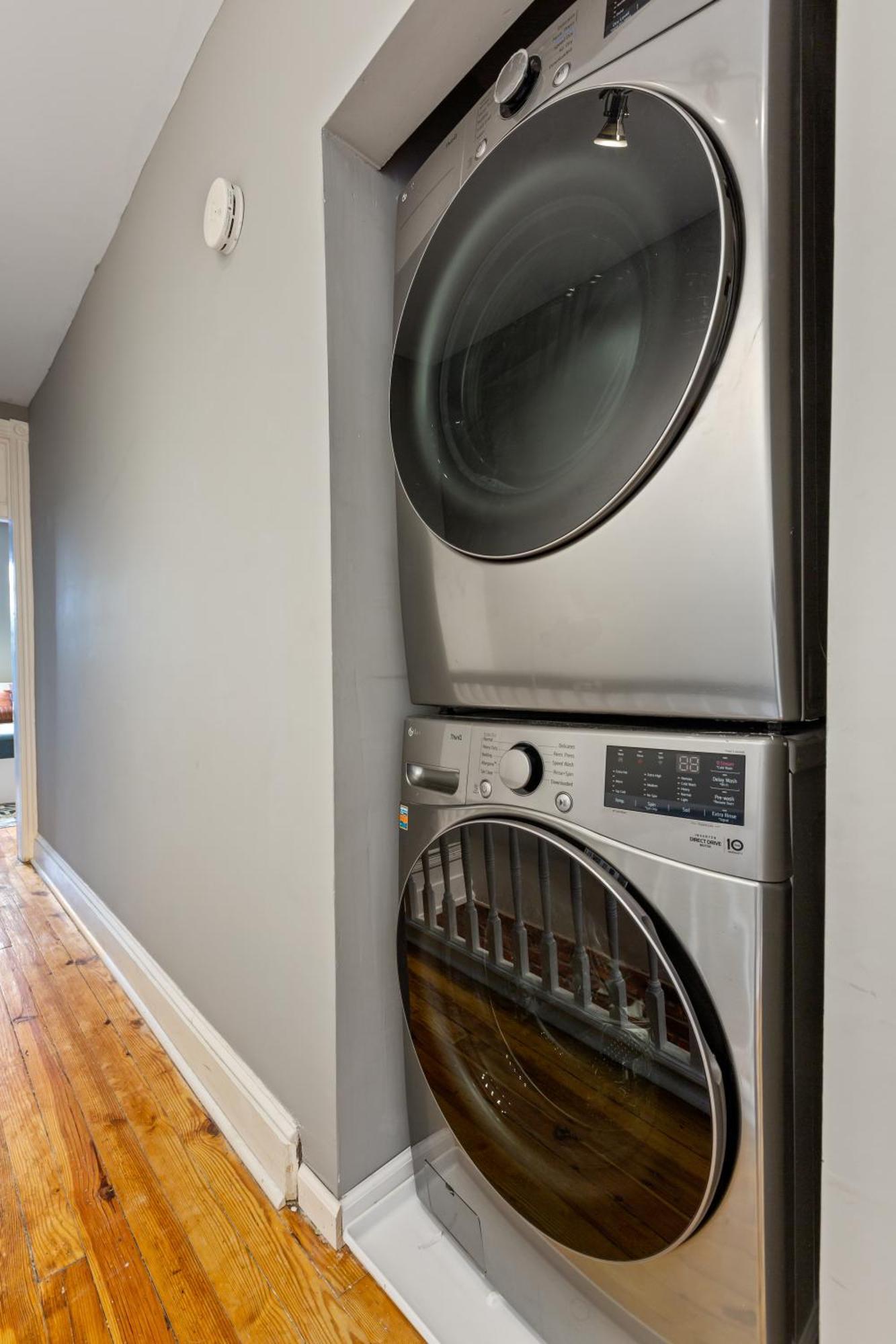 Pristine Townhouse With Rooftop Deck Near Canton! Baltimore Kültér fotó
